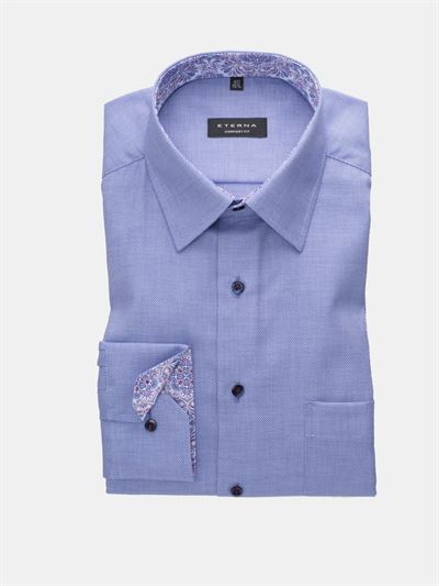 Eterna blå skjorte i struktur vævning med kontrast mønster i manchet og alm. Kent krave. Comfort Fit 3270 15 E14E
